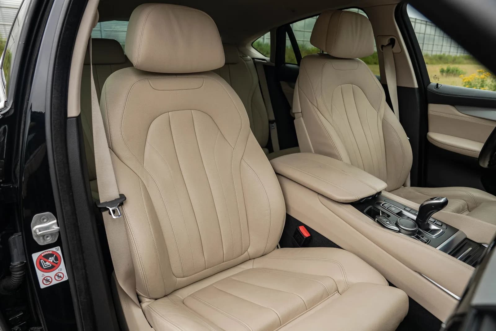 BMW X6 zdjęcie 24