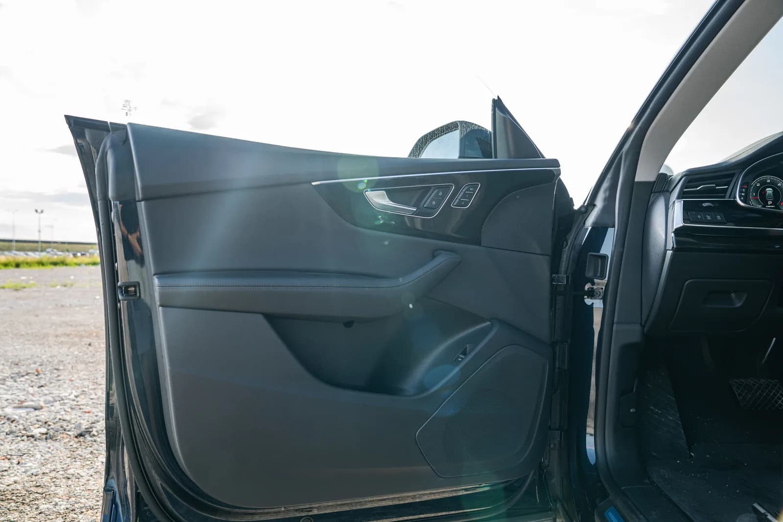 Audi Q8 zdjęcie 21