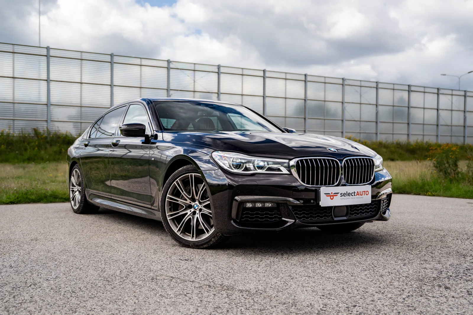 BMW Seria 7 (2018) — zdjęcie 3