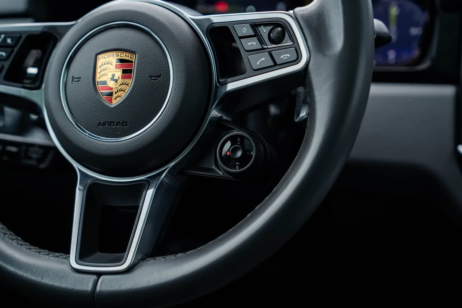Porsche Cayenne zdjęcie 18