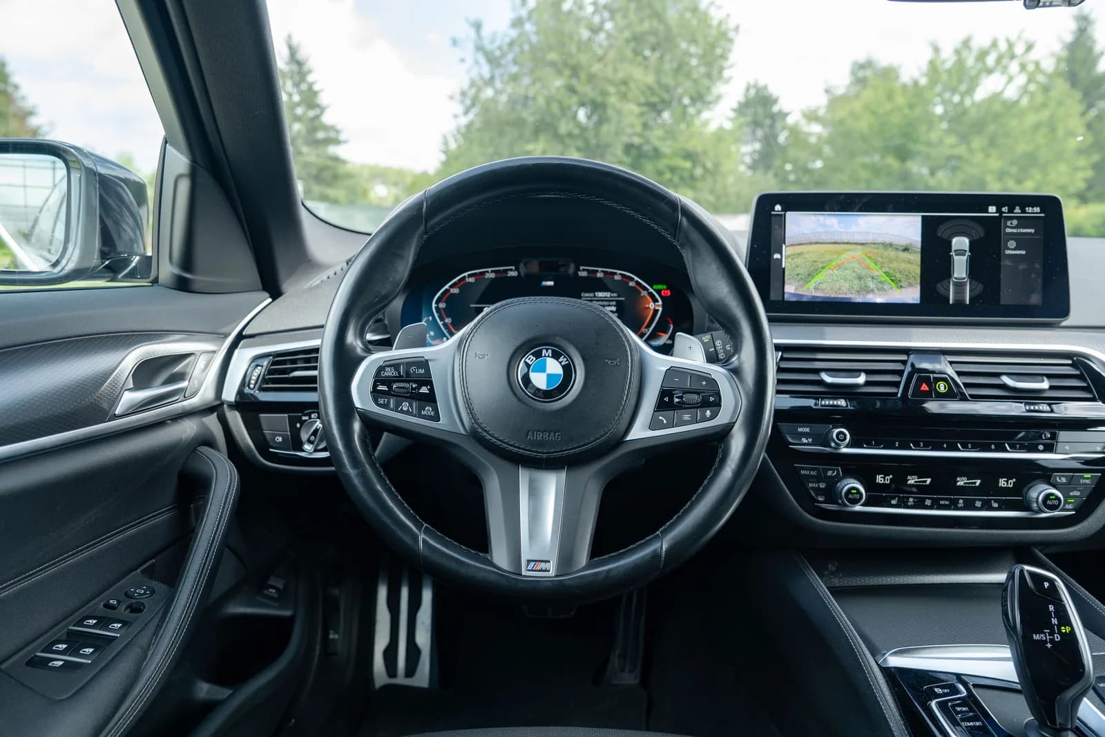 BMW Seria 5 zdjęcie 16