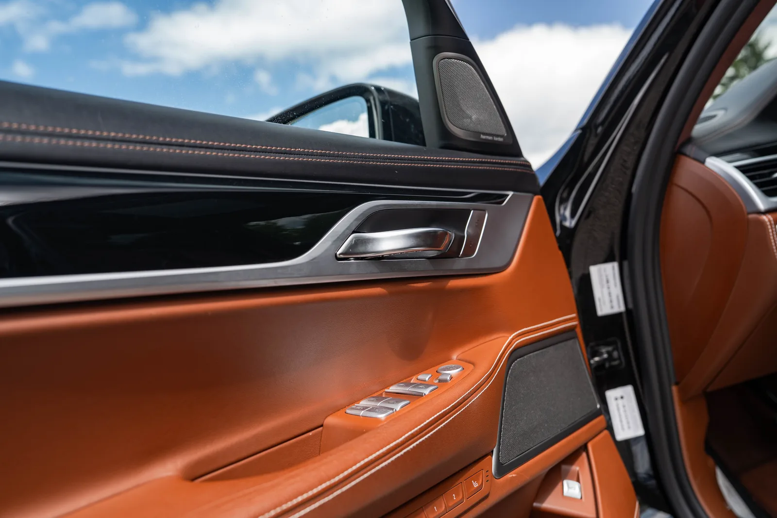 BMW Seria 7 zdjęcie 37