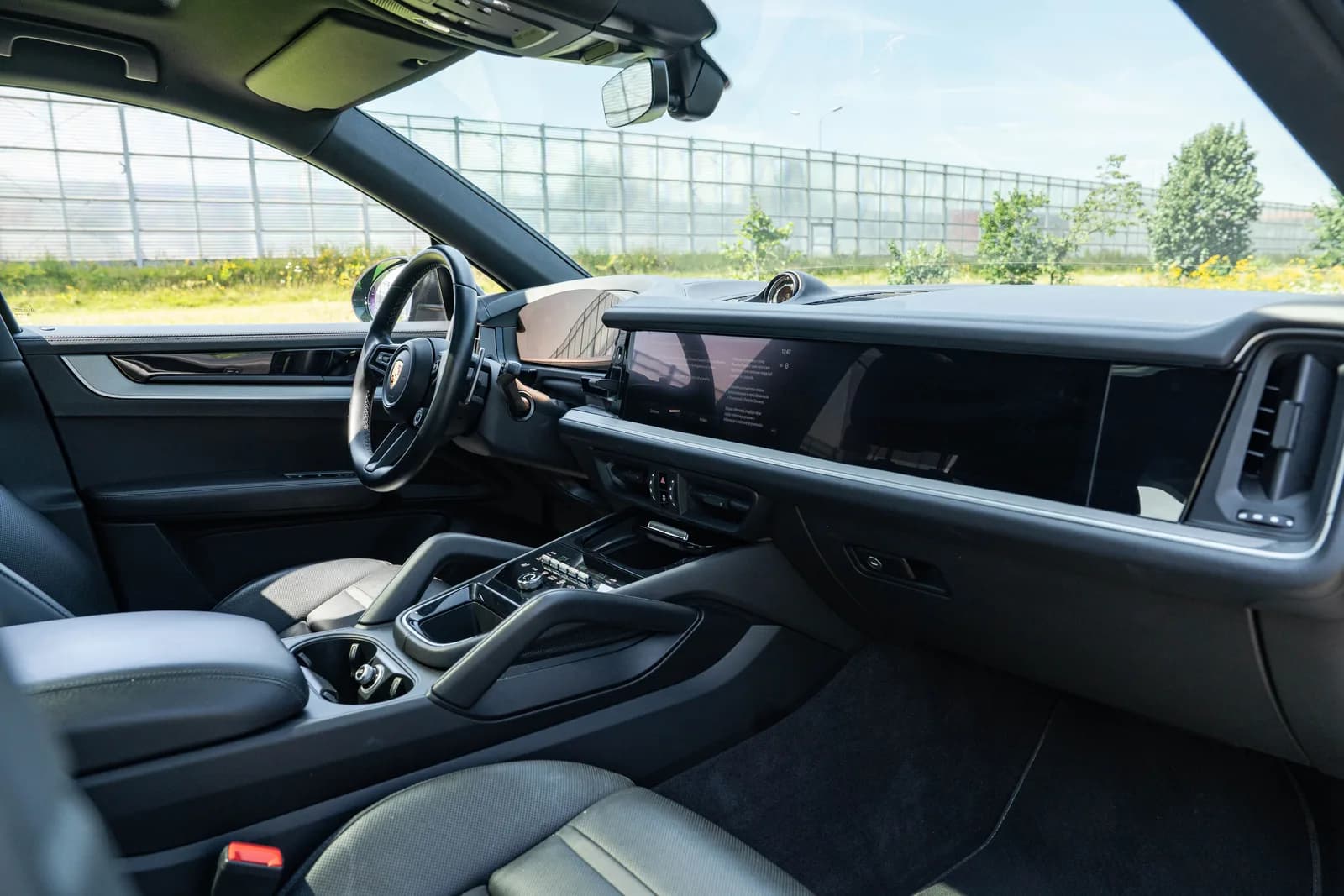 Porsche Cayenne zdjęcie 21