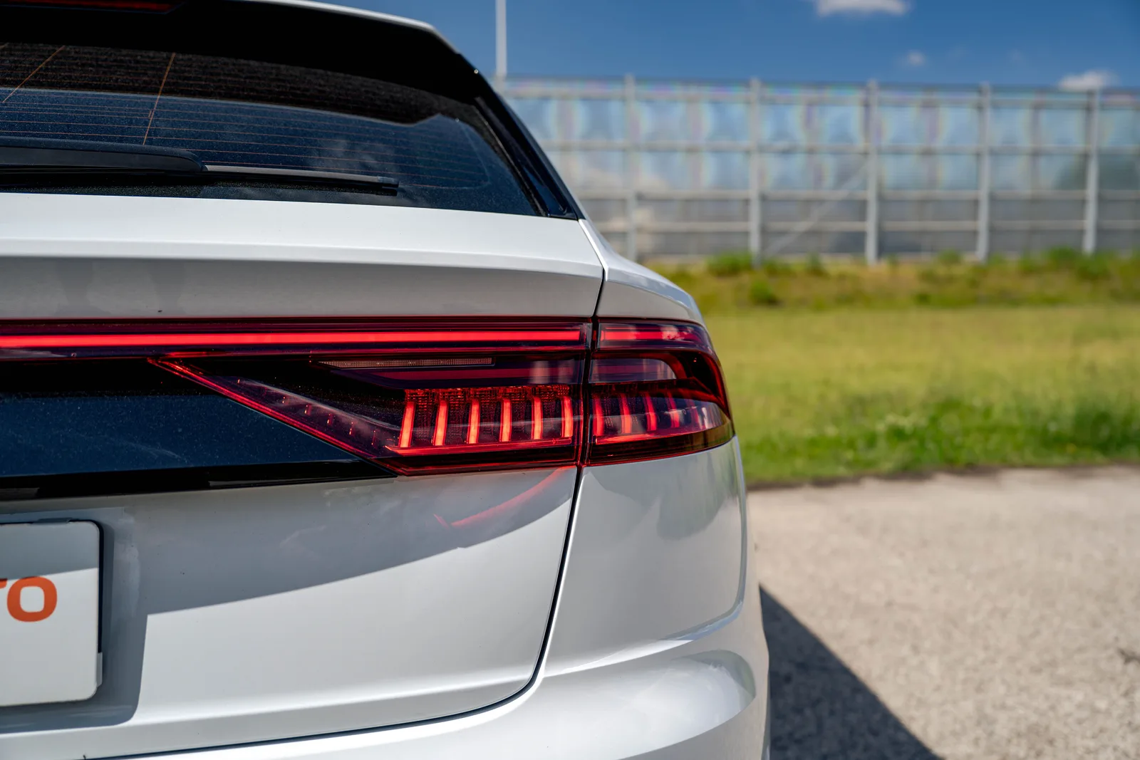 Audi SQ8 zdjęcie 14