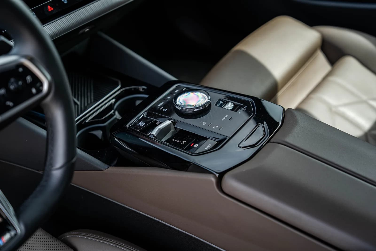 BMW Seria 5 zdjęcie 23