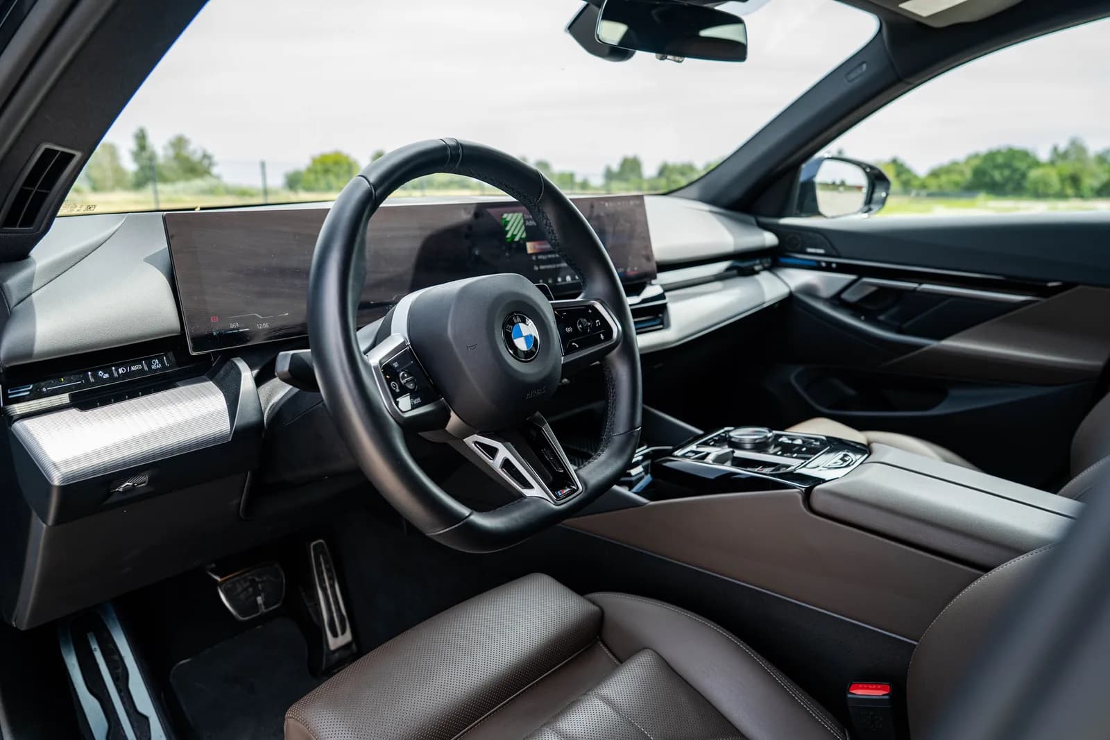 BMW Seria 5 zdjęcie 19
