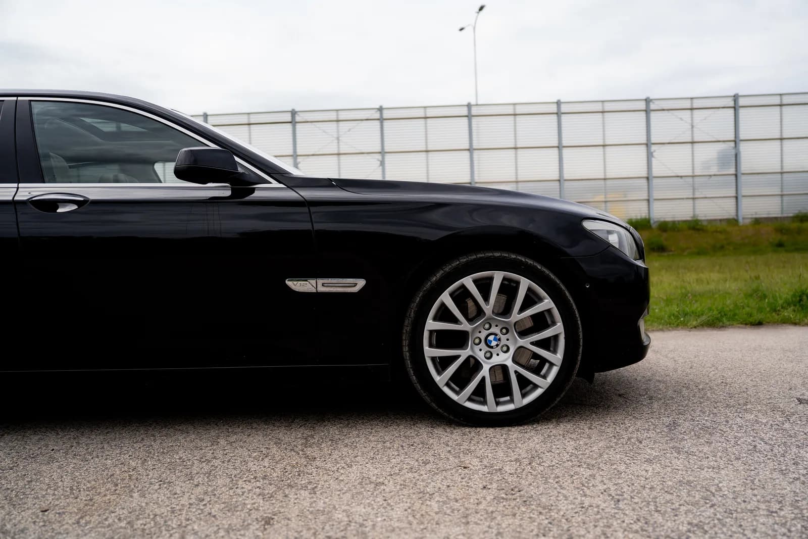 BMW Seria 7 zdjęcie 8