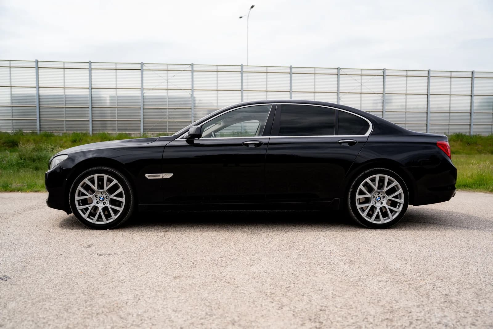 BMW Seria 7 zdjęcie 10