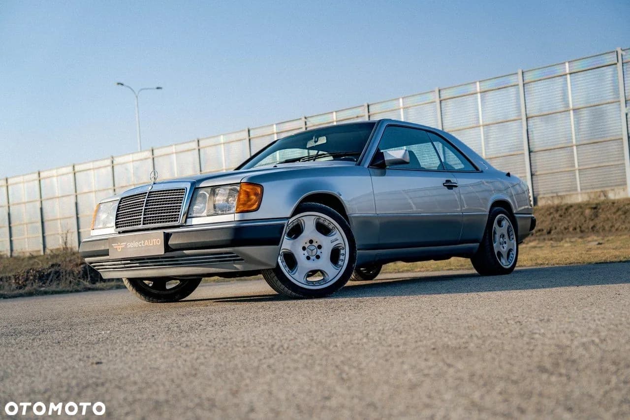 Mercedes-Benz Klasa E zdjęcie 13