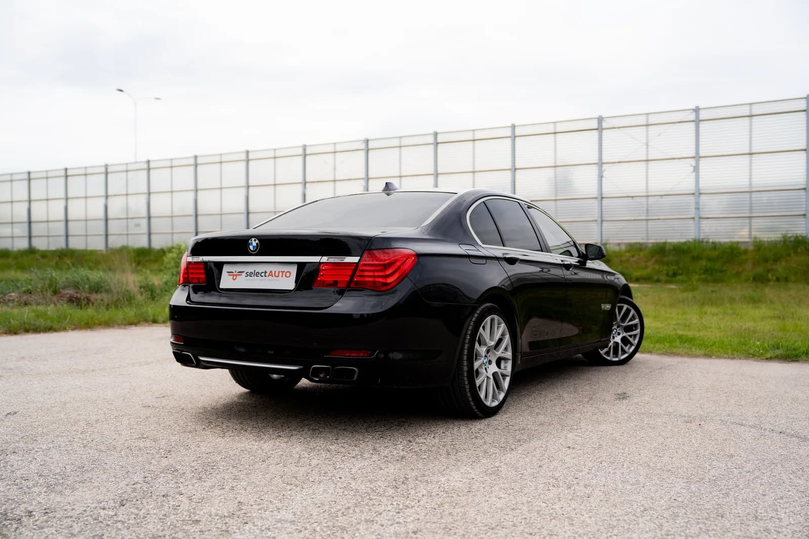 BMW Seria 7 zdjęcie 6
