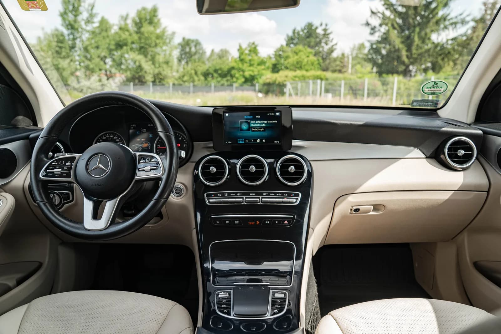 Mercedes-Benz GLC zdjęcie 18