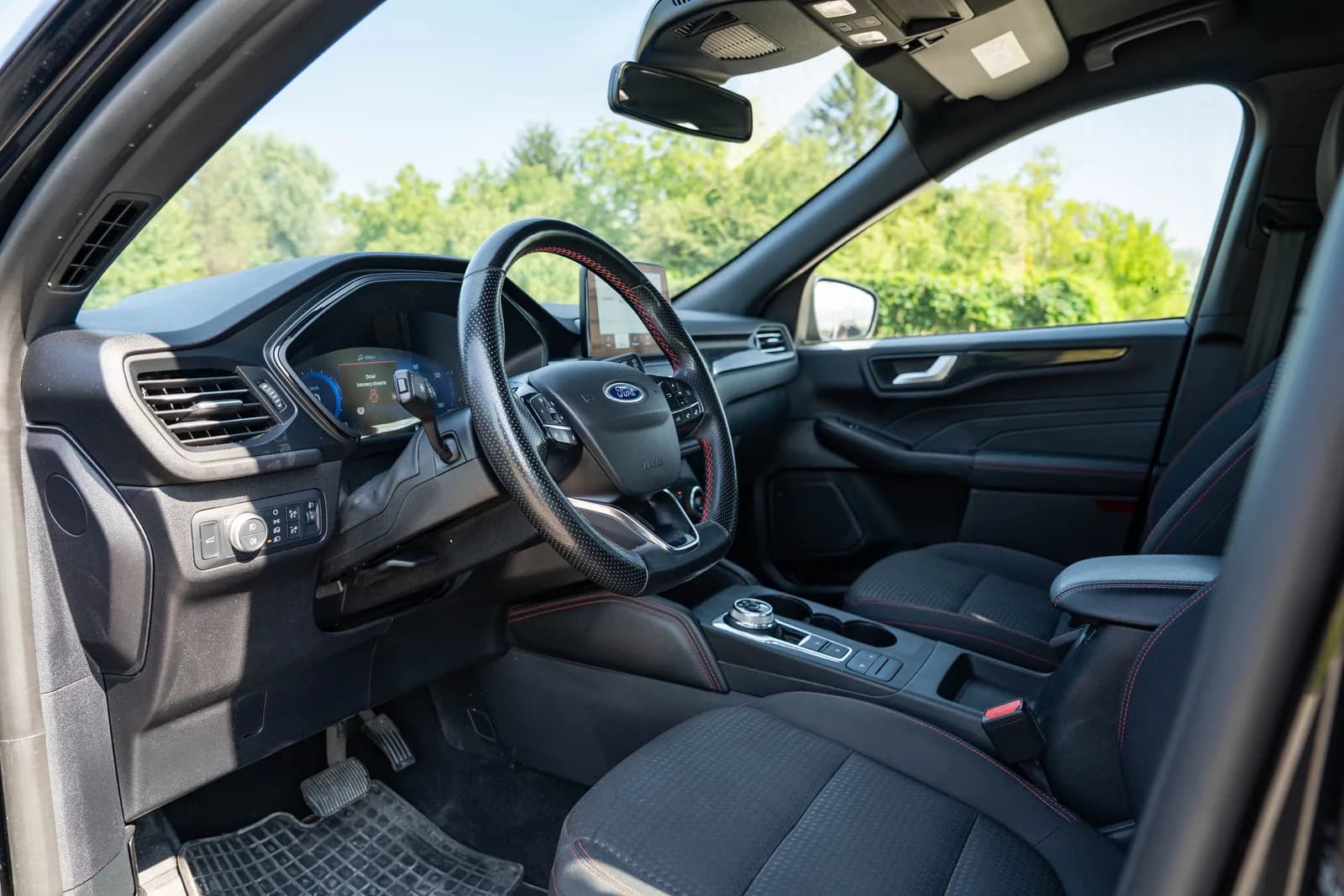 Ford Kuga zdjęcie 16