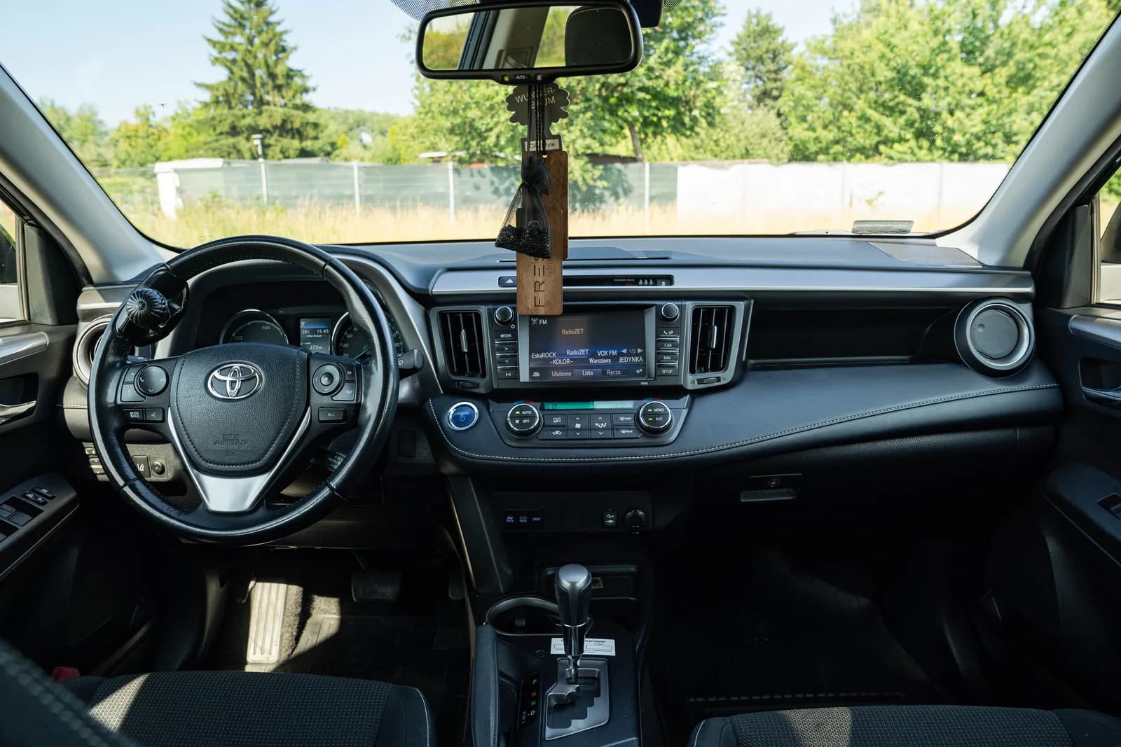 Toyota RAV4 zdjęcie 17