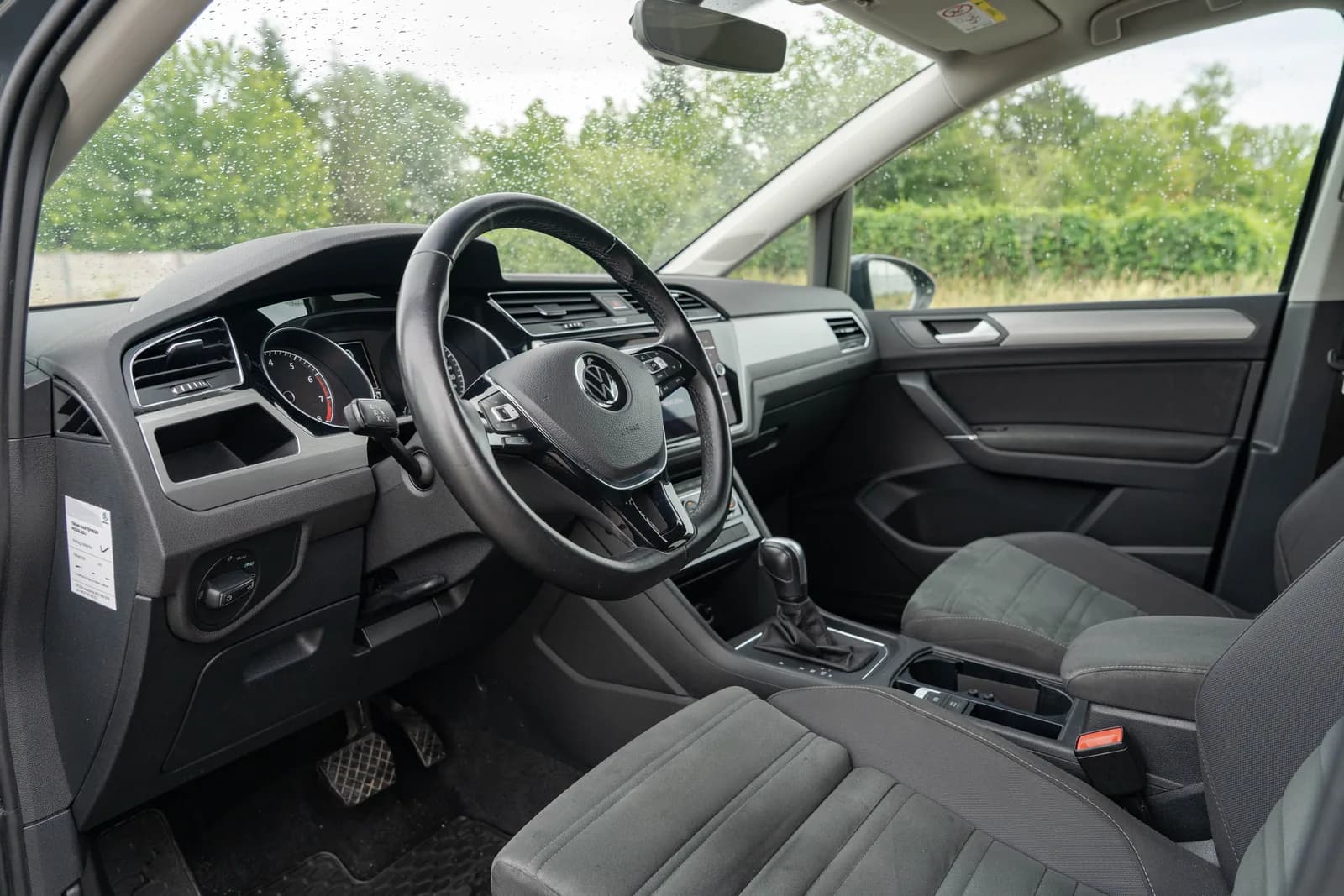 Volkswagen Touran zdjęcie 15
