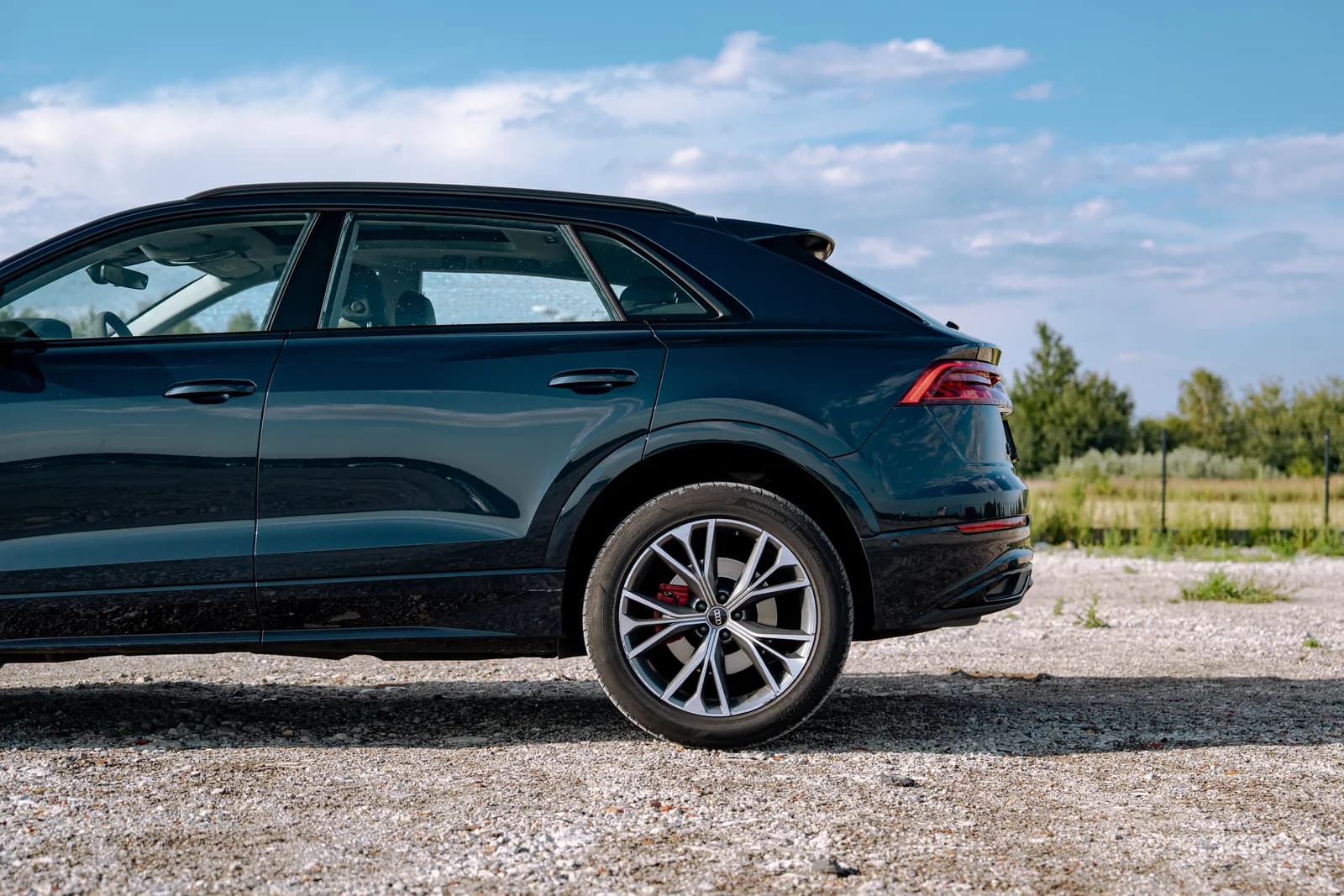 Audi Q8 zdjęcie 9