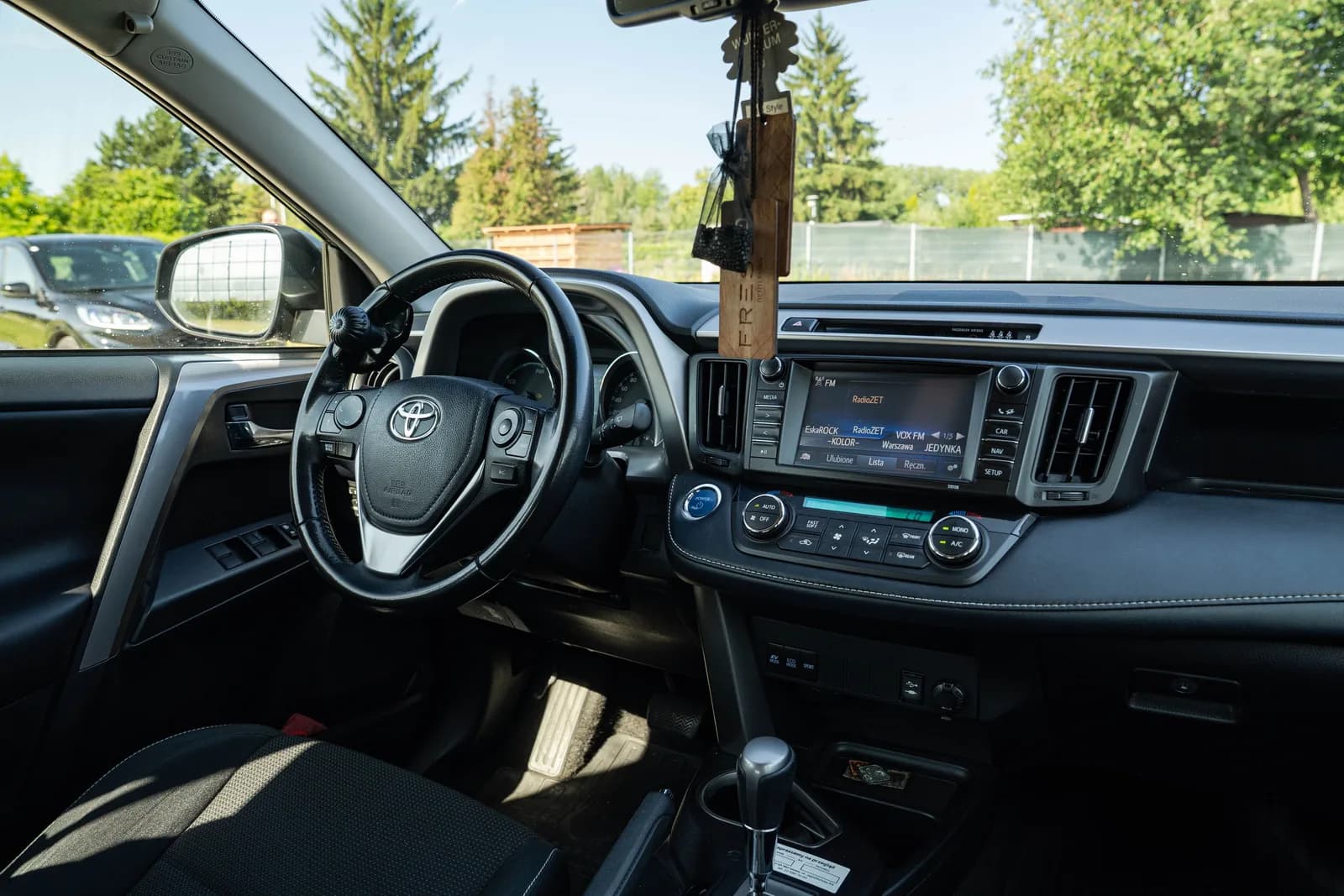 Toyota RAV4 zdjęcie 21