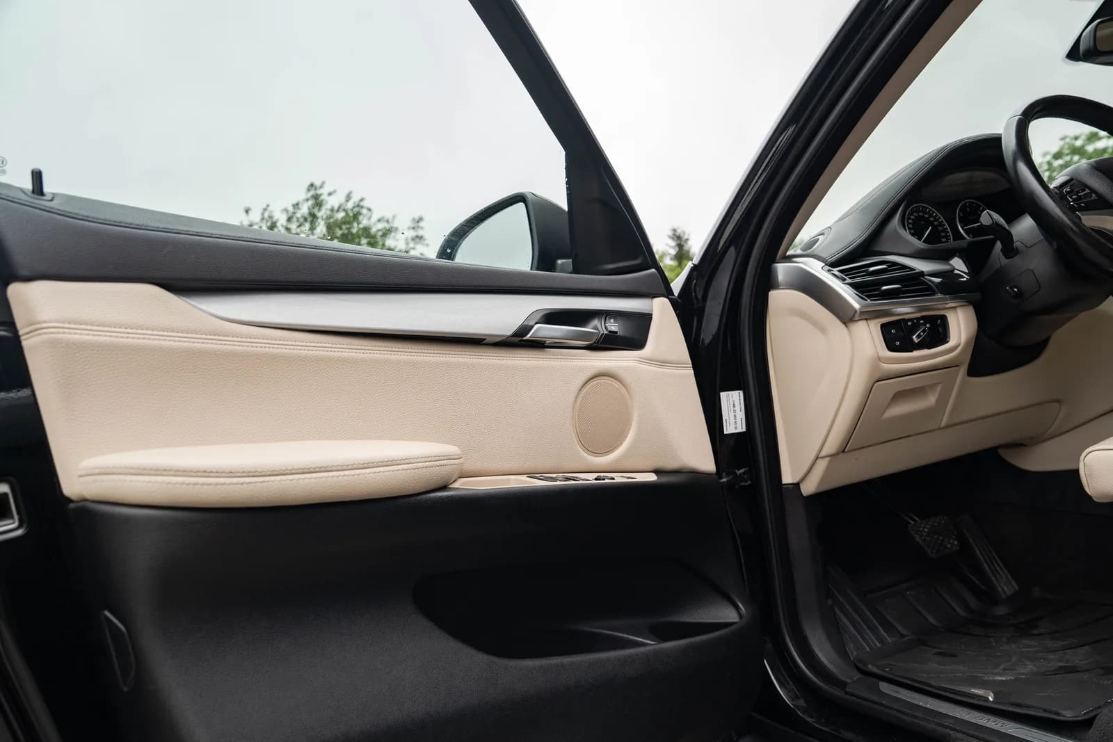 BMW X6 zdjęcie 27