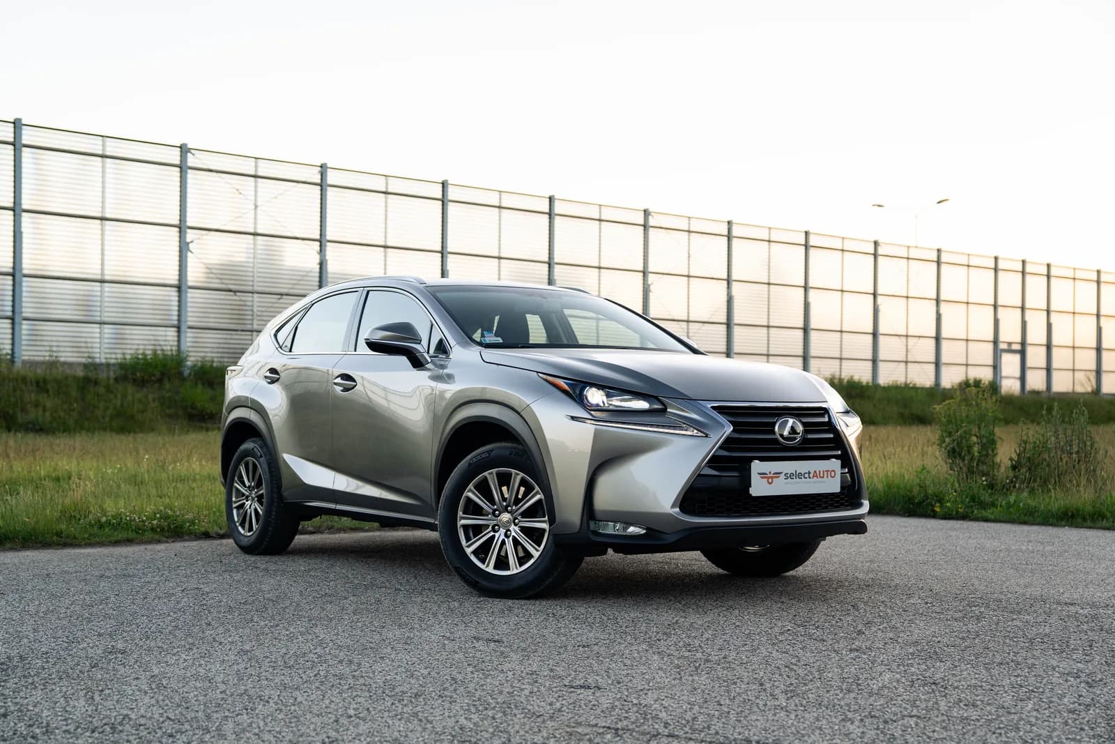 Lexus NX zdjęcie 3