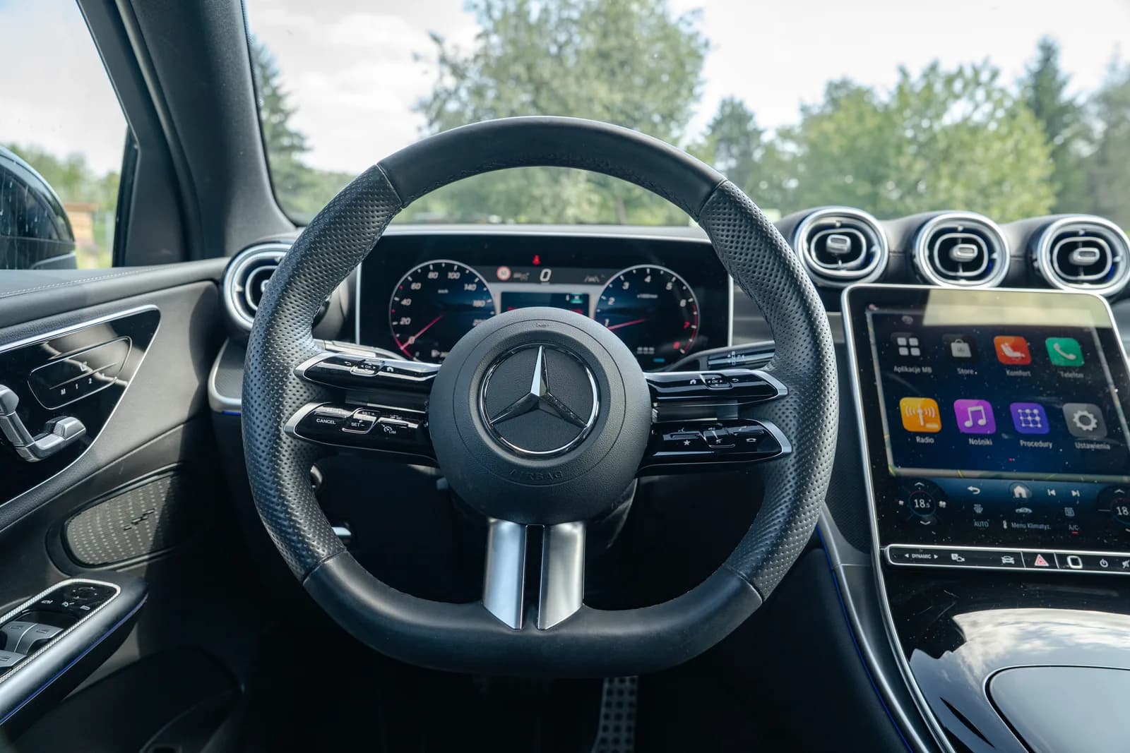 Mercedes-Benz GLC zdjęcie 19