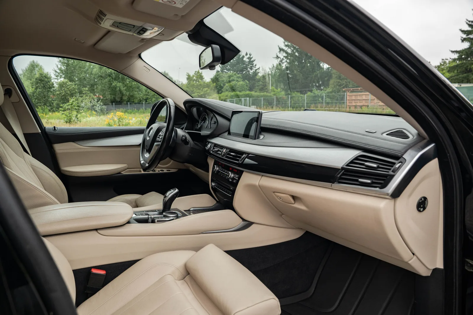 BMW X6 zdjęcie 22