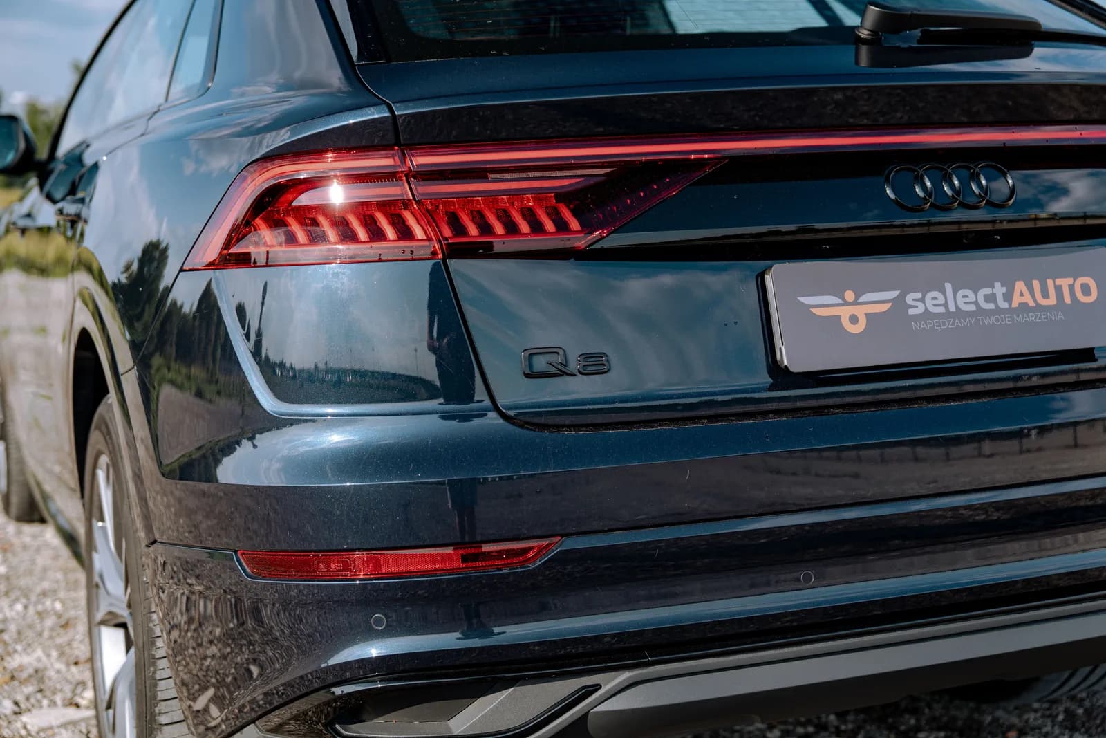 Audi Q8 zdjęcie 10