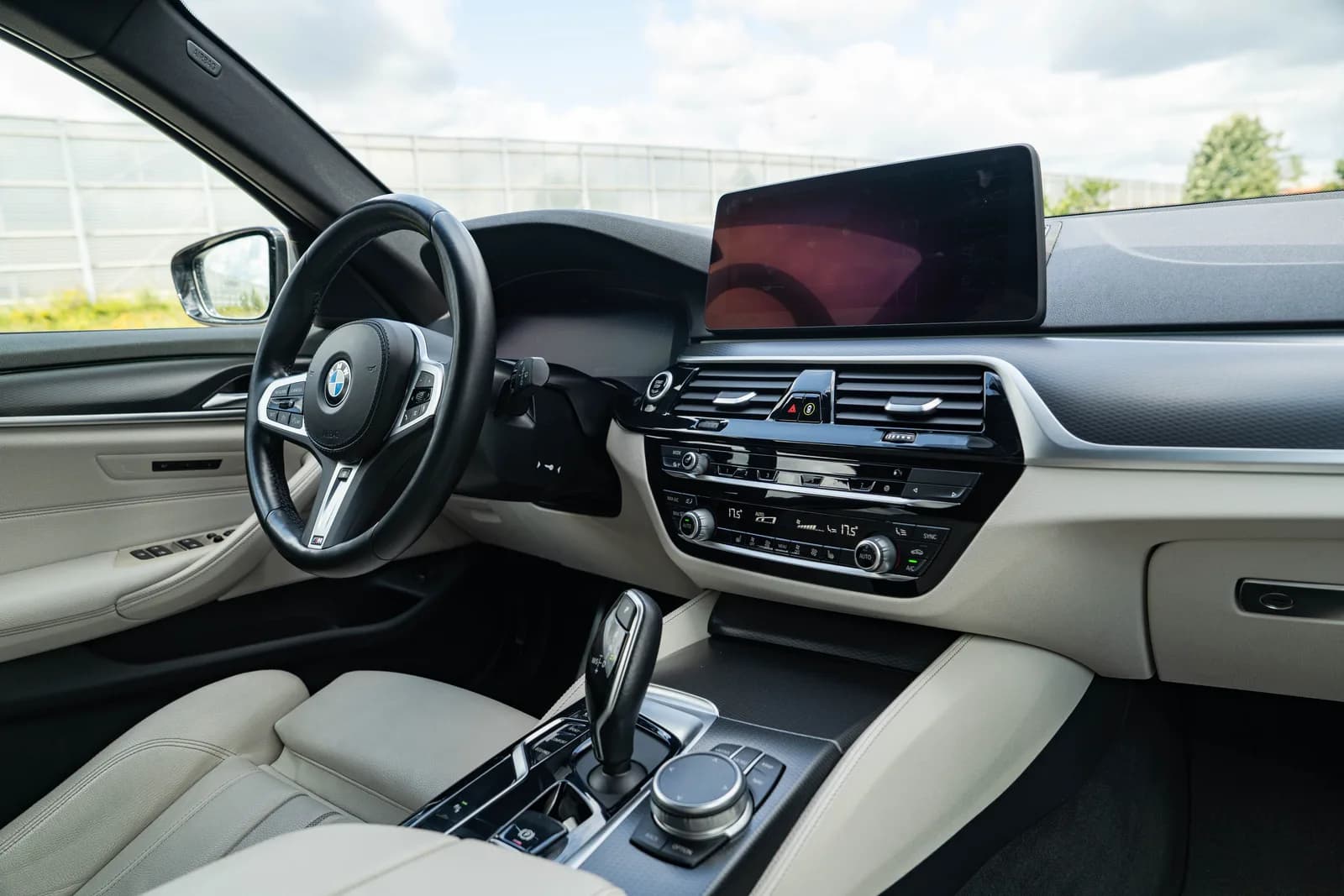 BMW Seria 5 zdjęcie 24