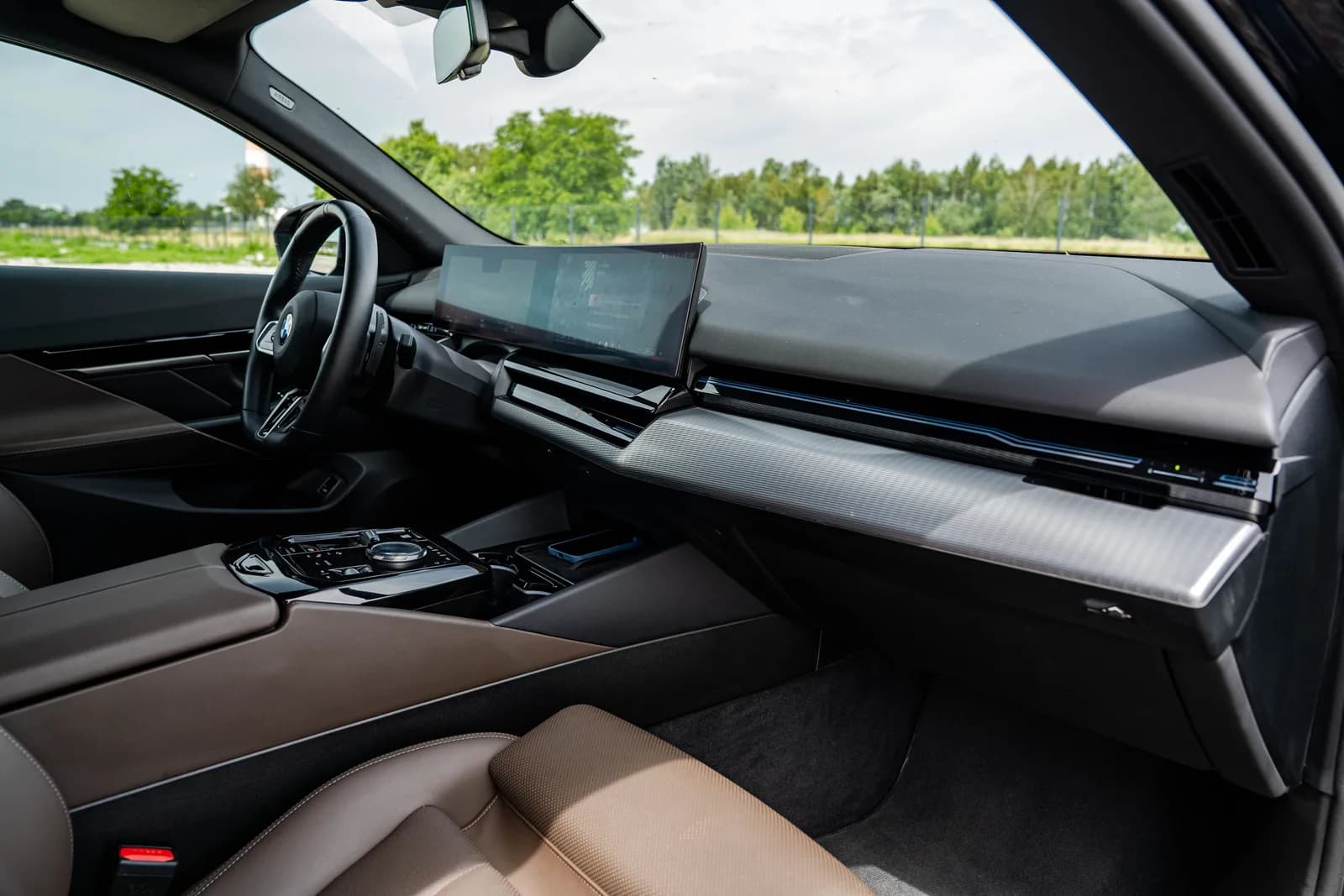 BMW Seria 5 zdjęcie 22