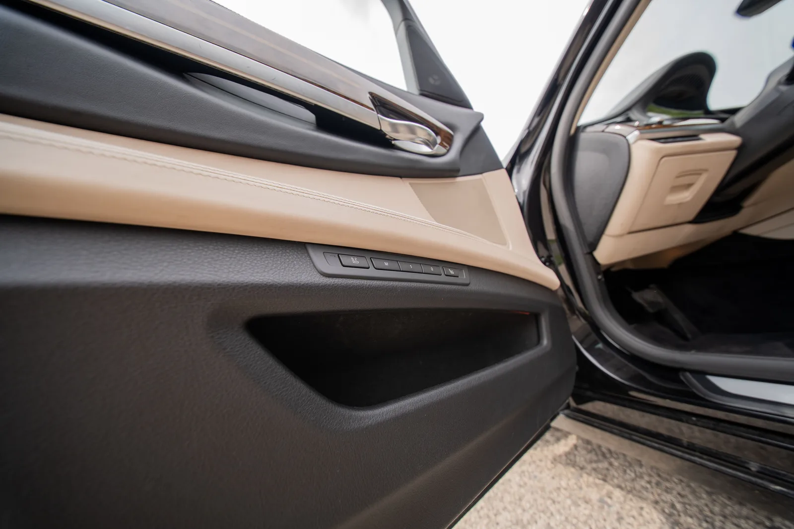 BMW Seria 7 zdjęcie 24