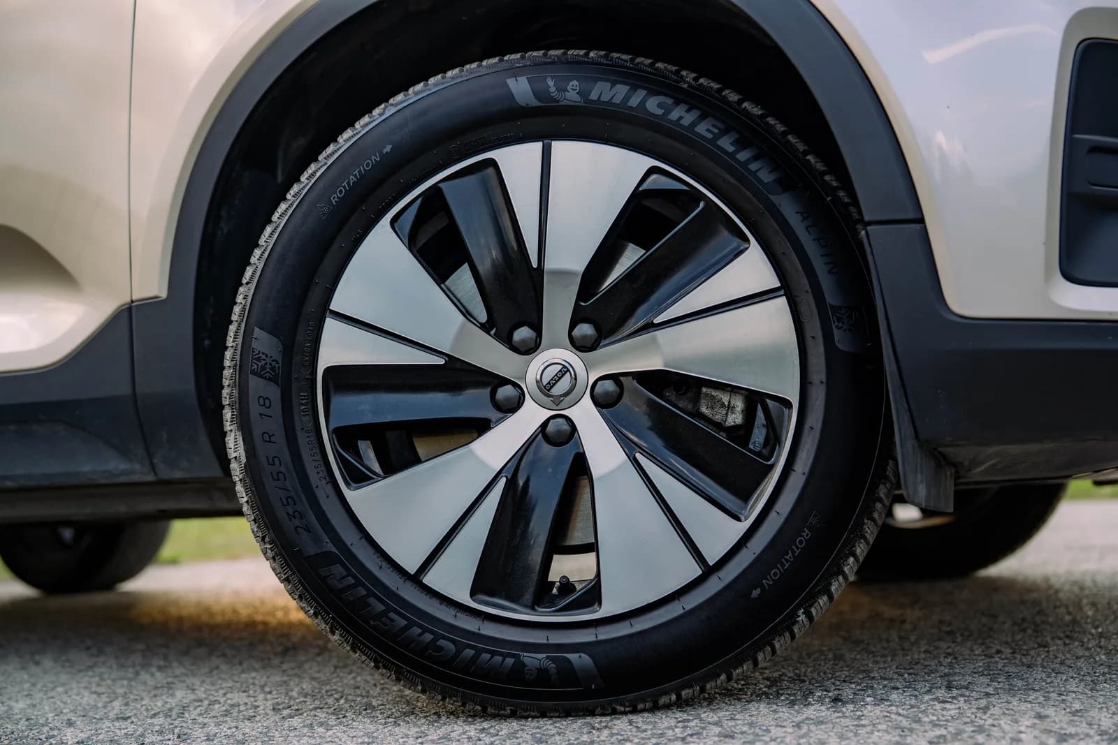 Volvo XC 40 zdjęcie 16