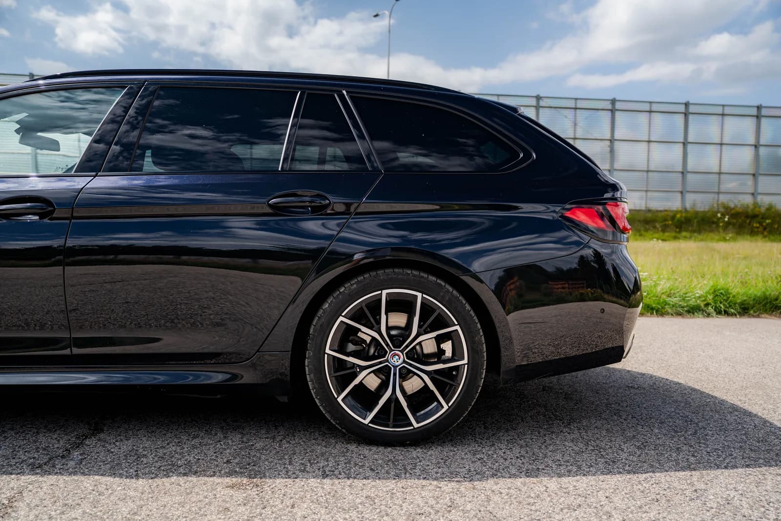 BMW Seria 5 zdjęcie 12