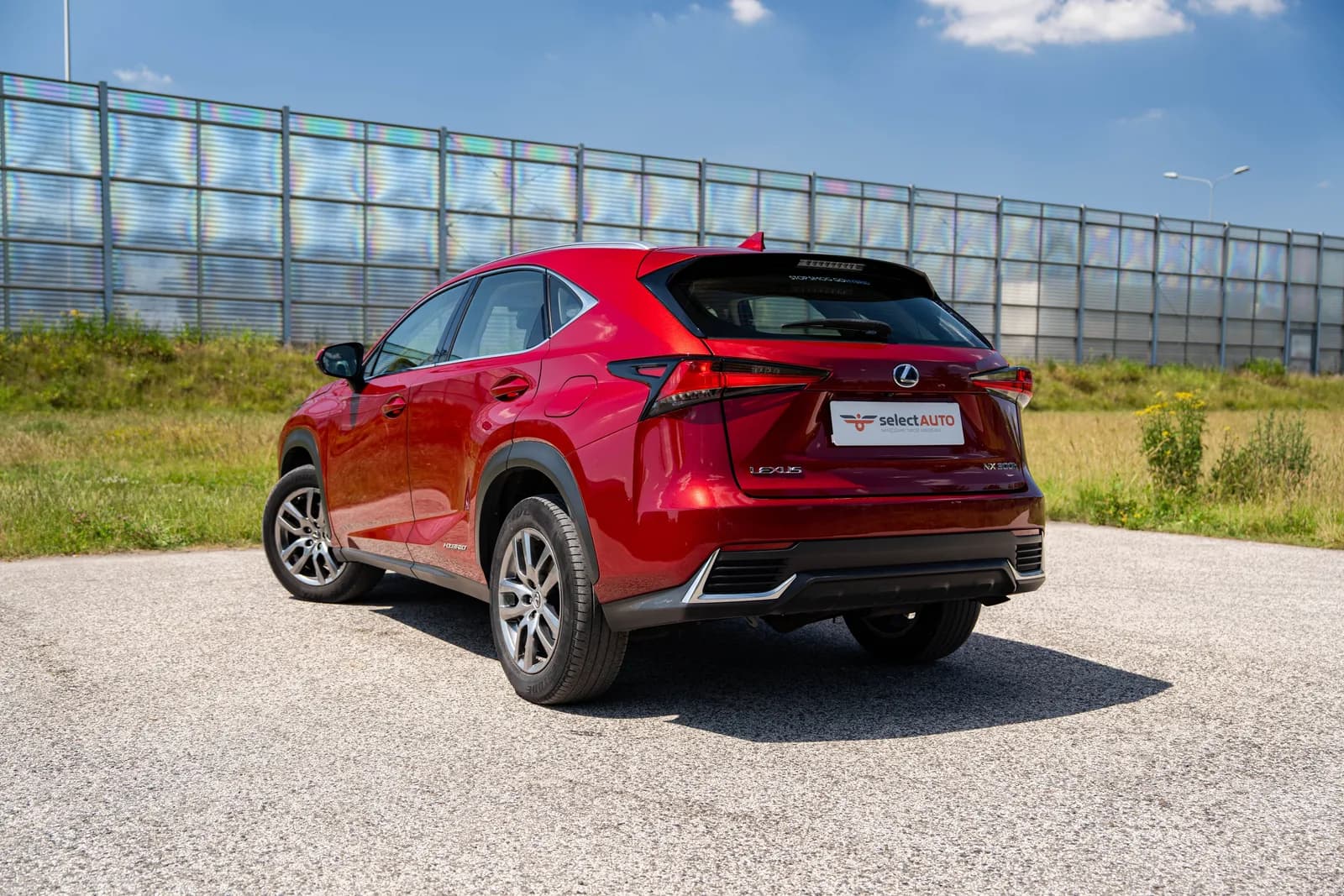Lexus NX zdjęcie 4