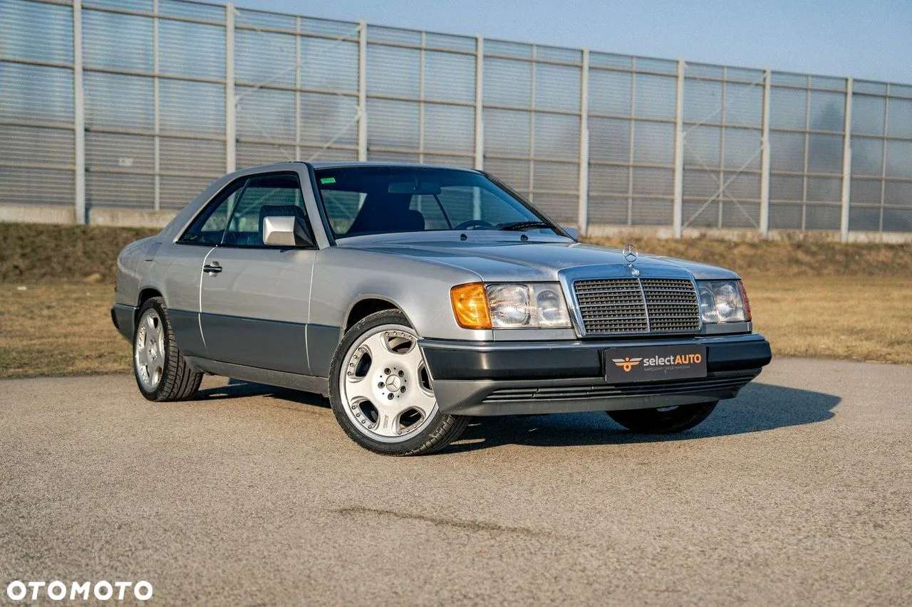 Mercedes-Benz Klasa E (1993) — zdjęcie 3