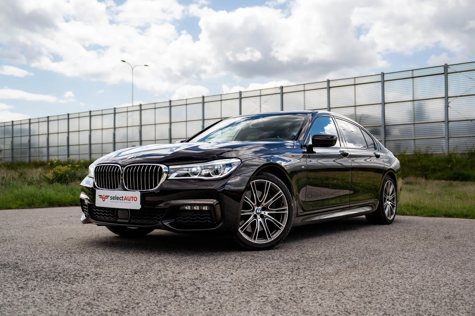 BMW Seria 7 zdjęcie 1