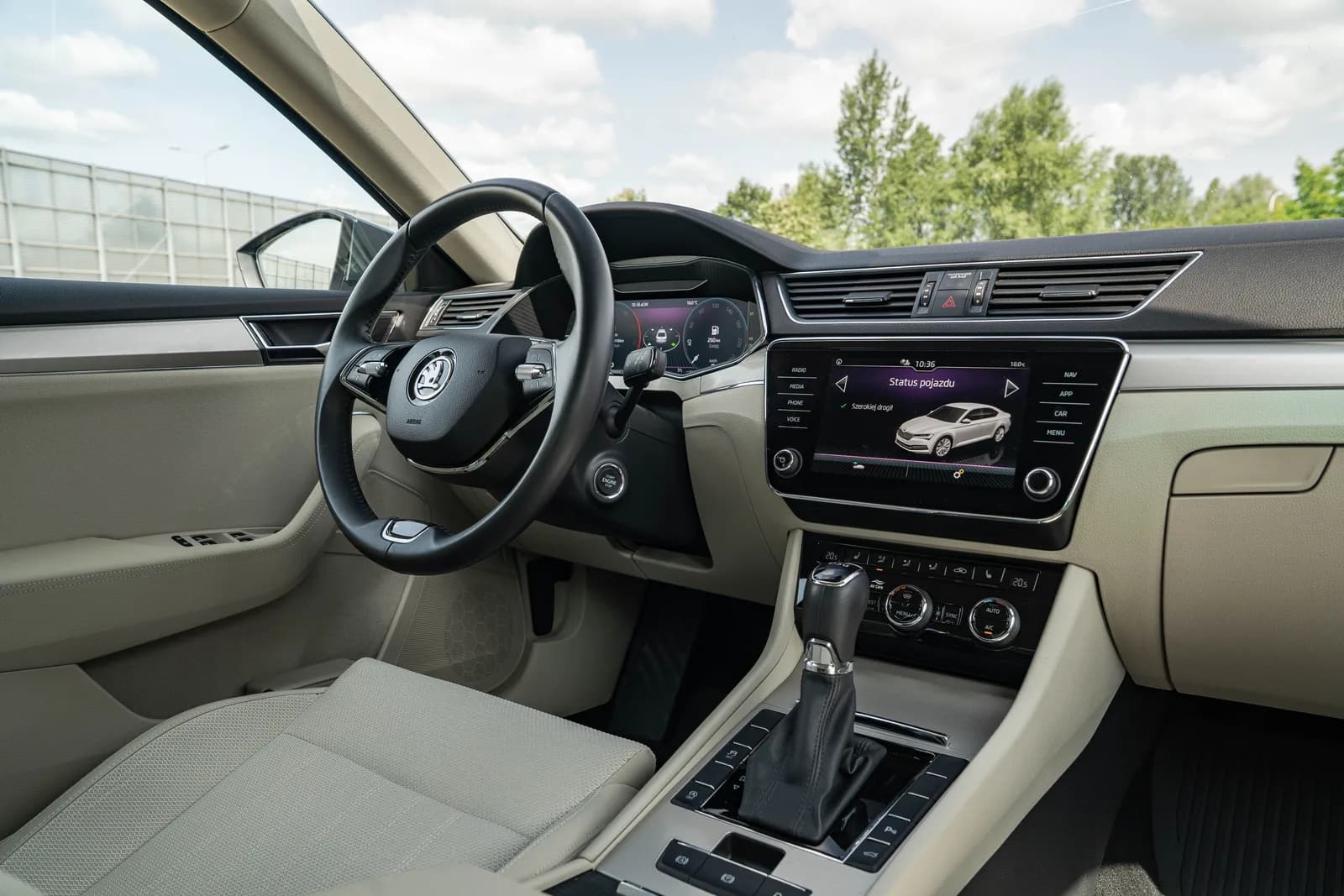 Skoda Superb zdjęcie 21
