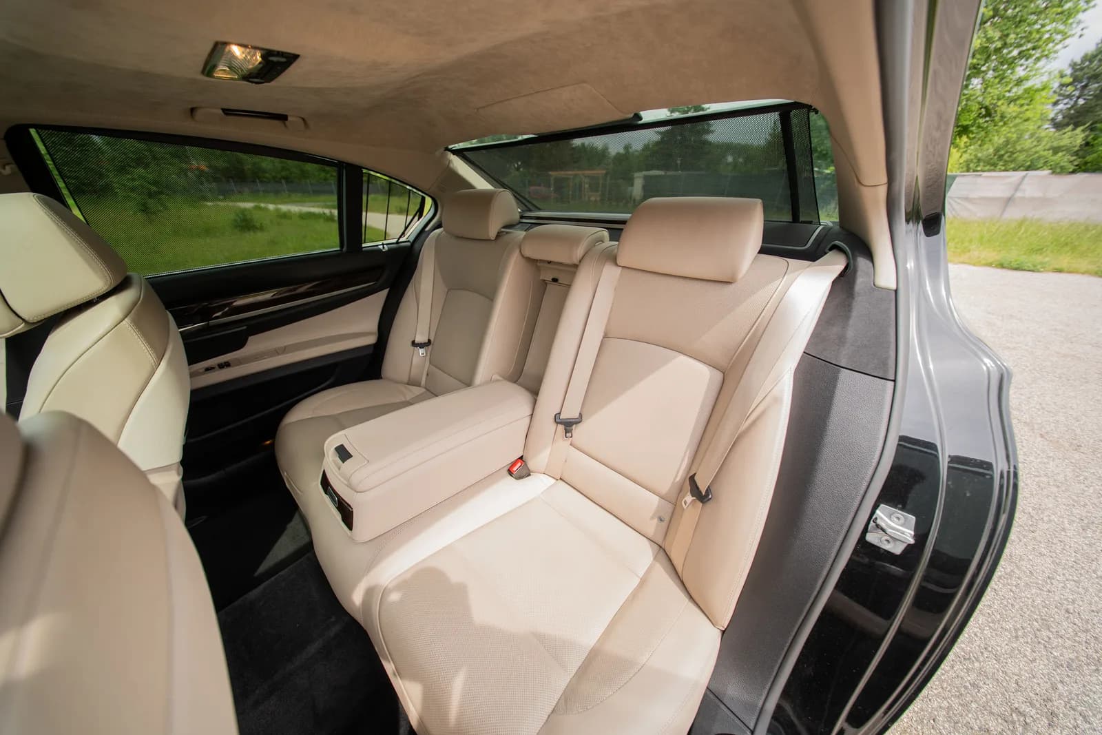 BMW Seria 7 zdjęcie 23