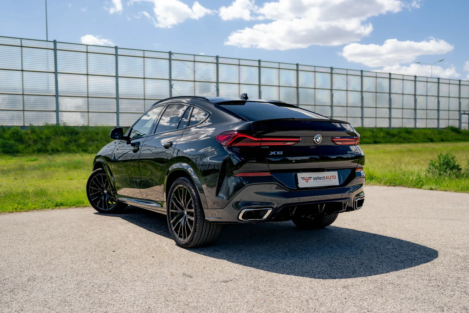 BMW X6 (2021) — zdjęcie 4