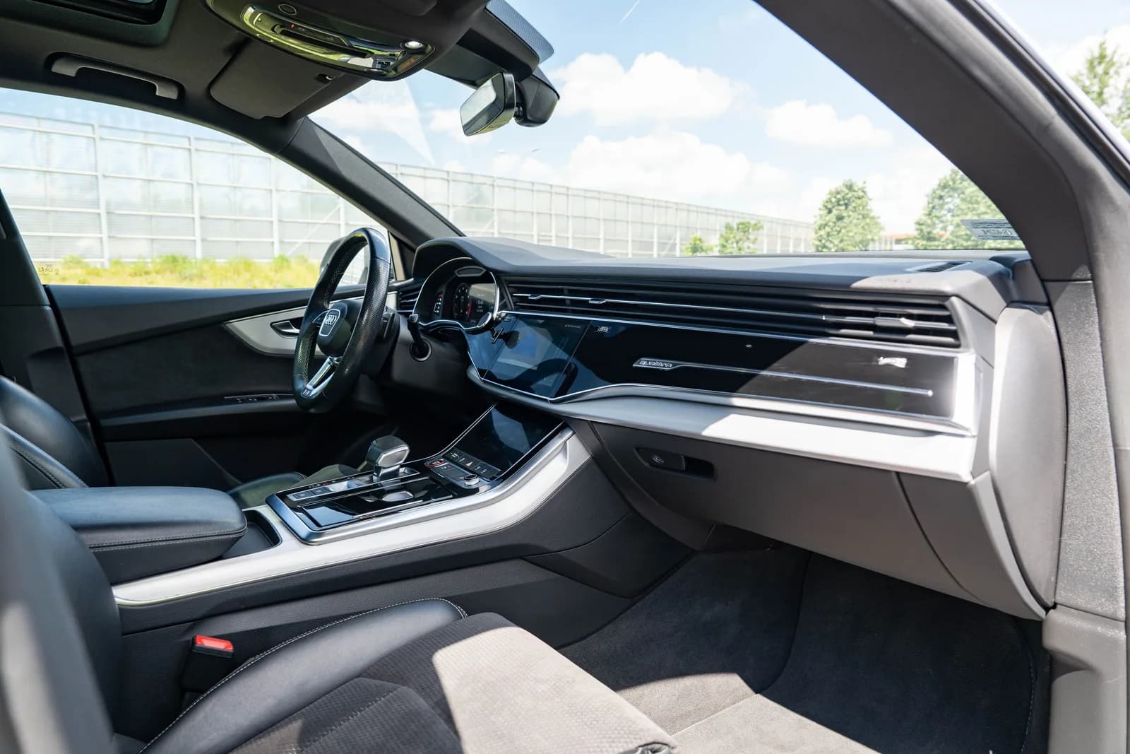 Audi SQ8 zdjęcie 20