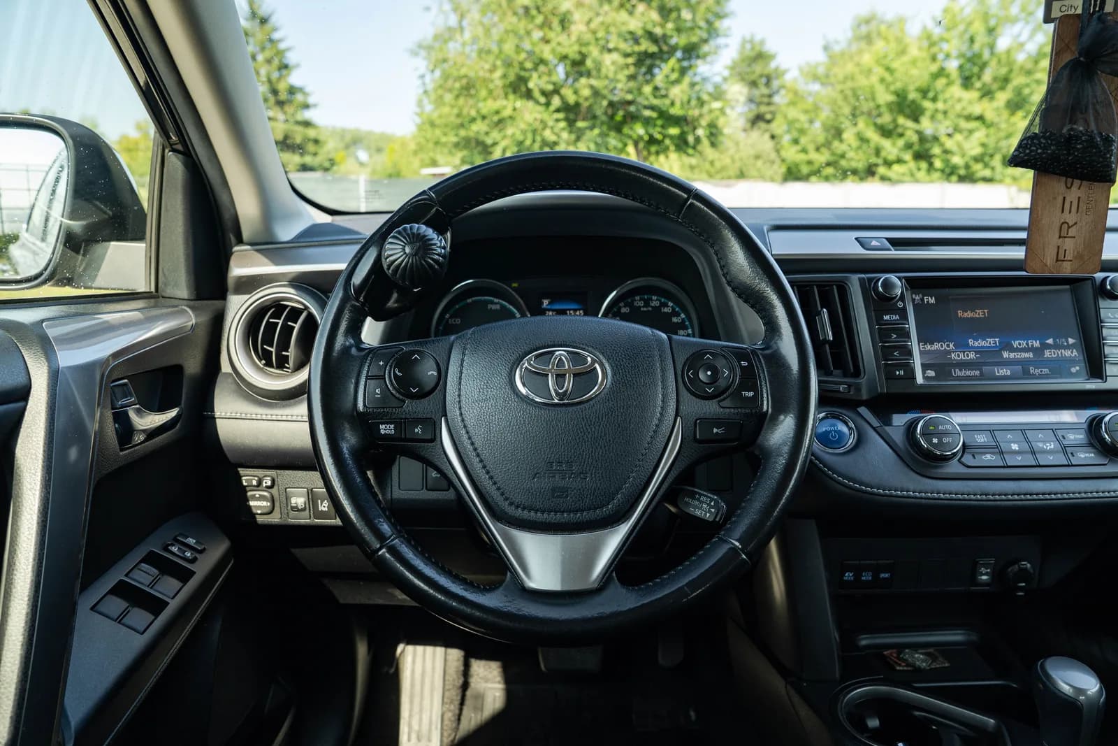 Toyota RAV4 zdjęcie 18