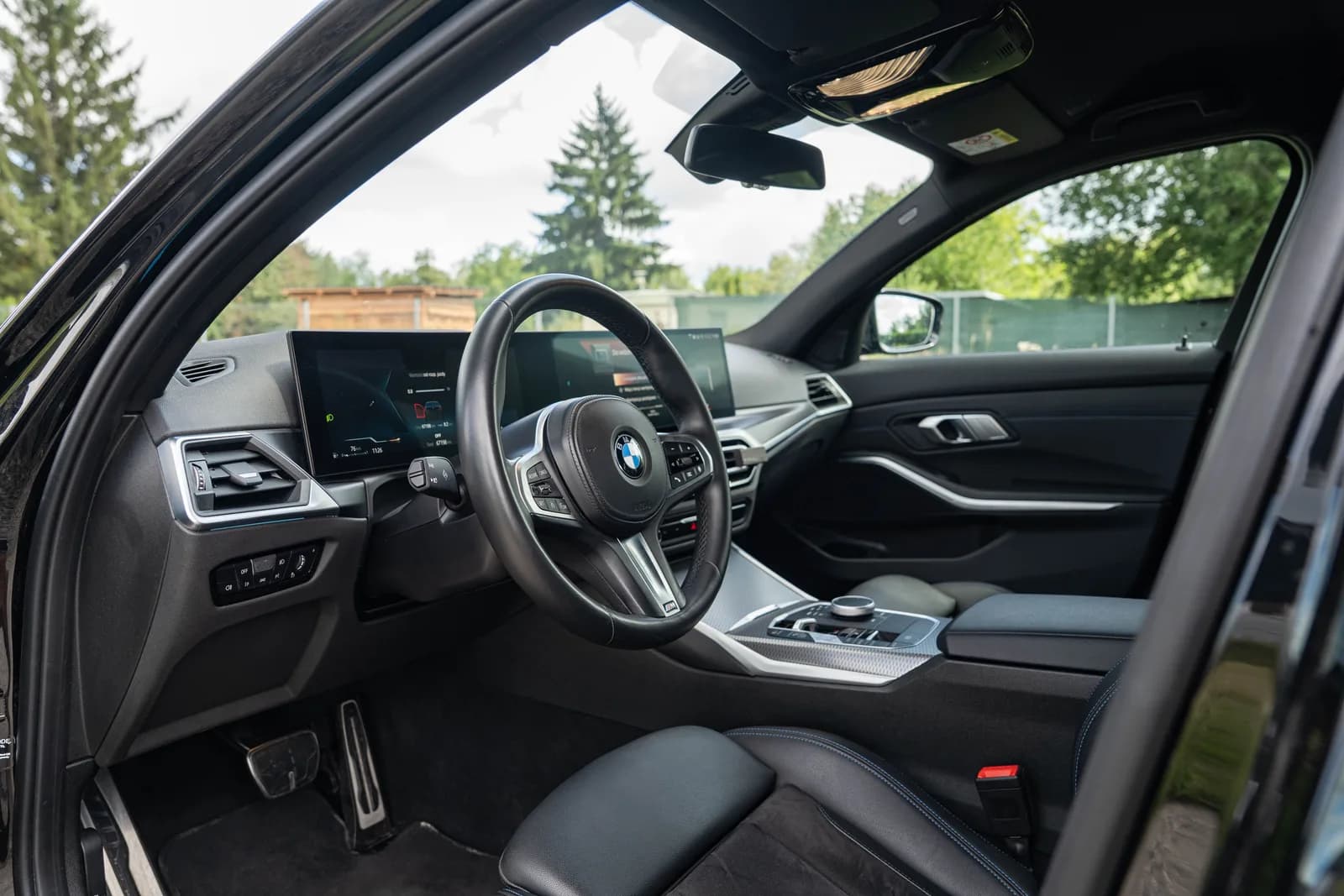 BMW Seria 3 zdjęcie 15