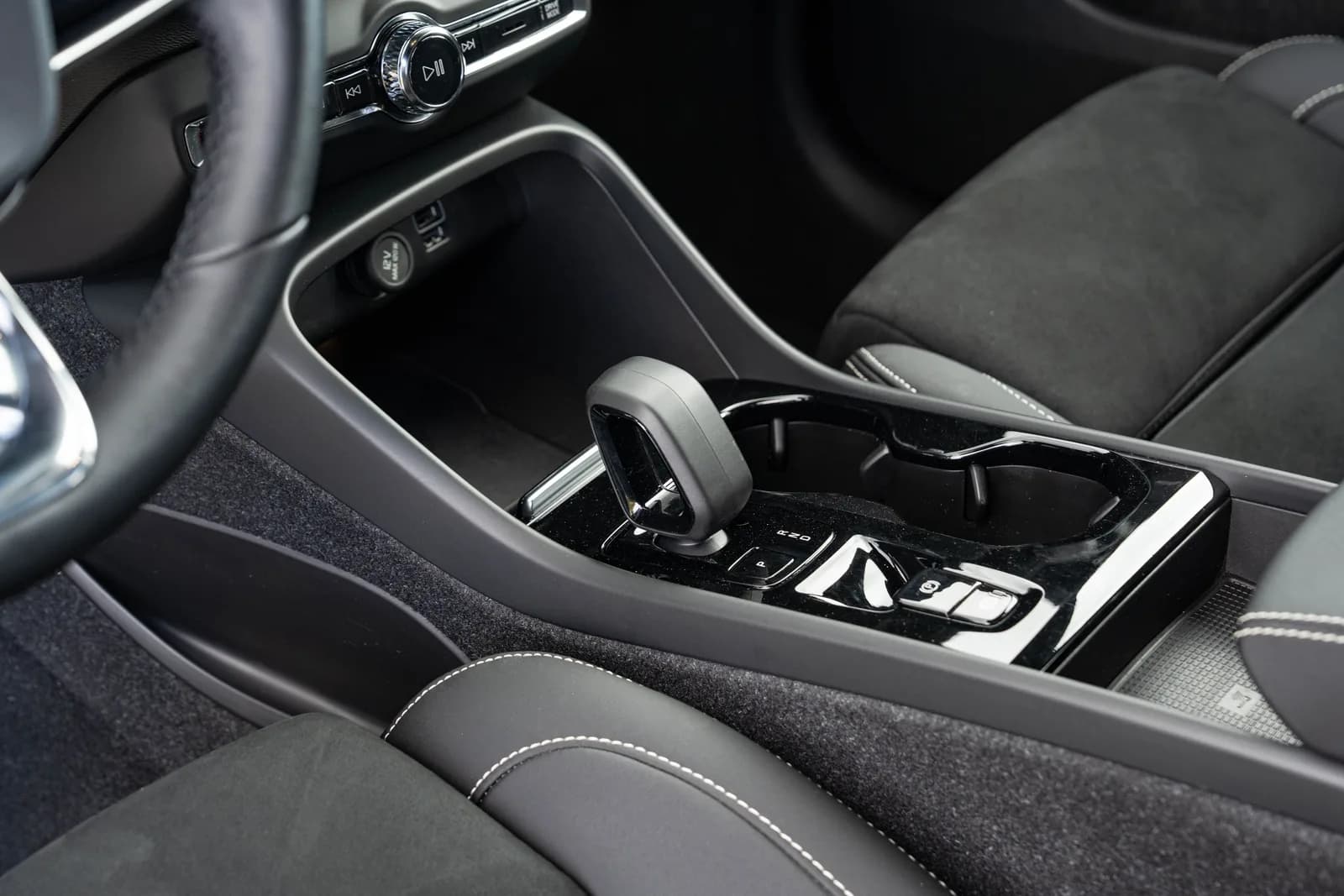 Volvo XC 40 zdjęcie 23