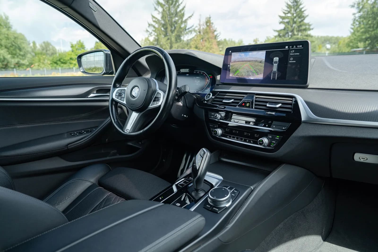 BMW Seria 5 zdjęcie 21