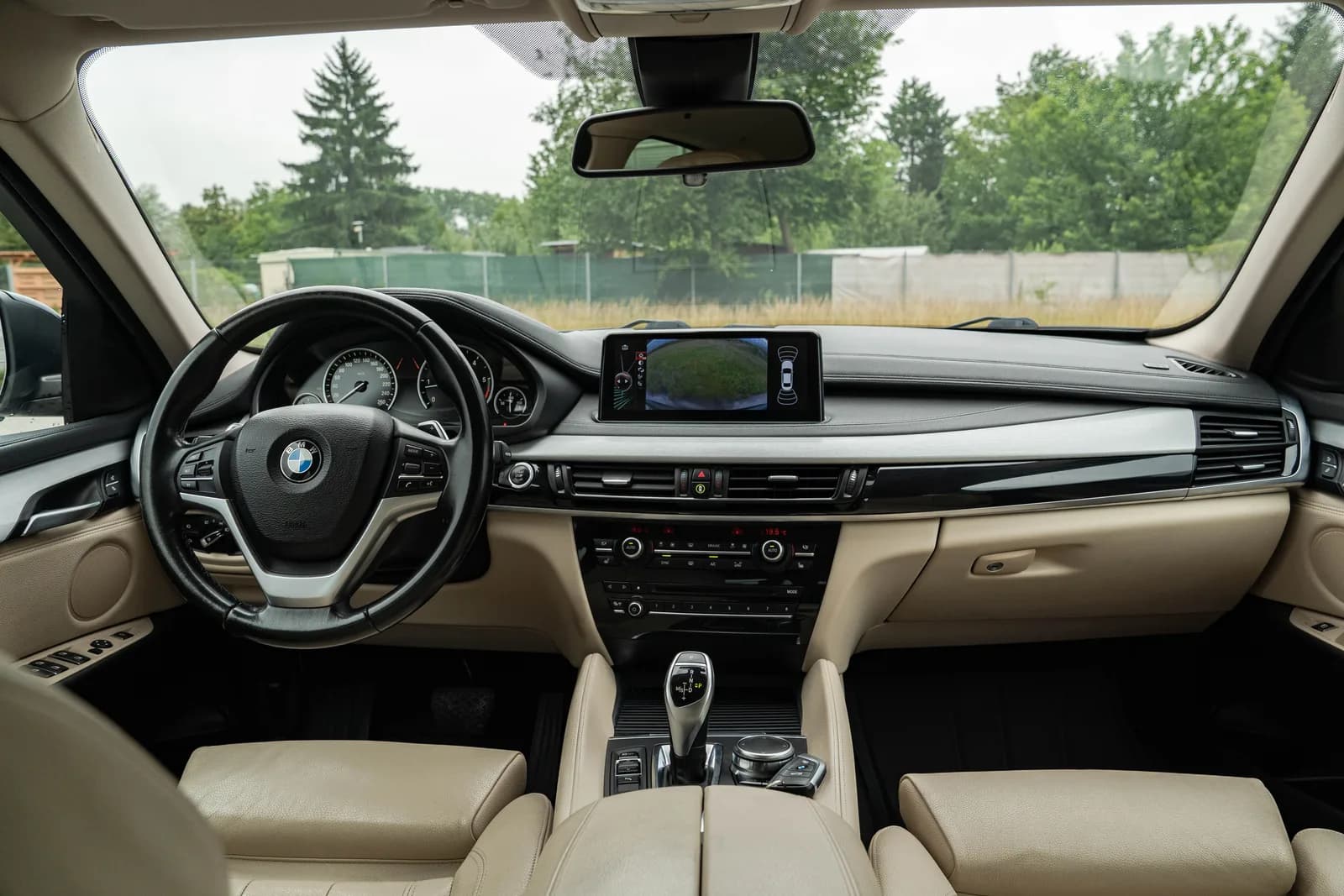 BMW X6 zdjęcie 18