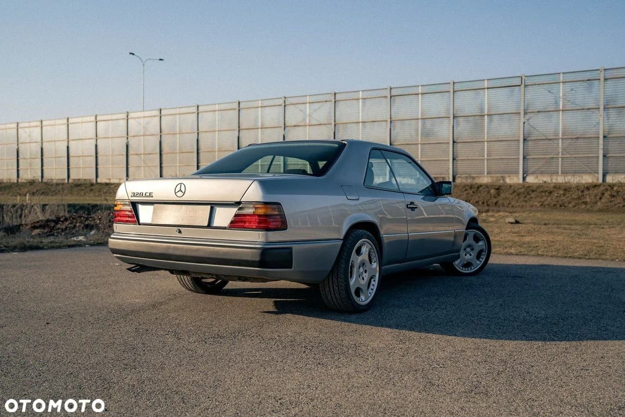 Mercedes-Benz Klasa E zdjęcie 6