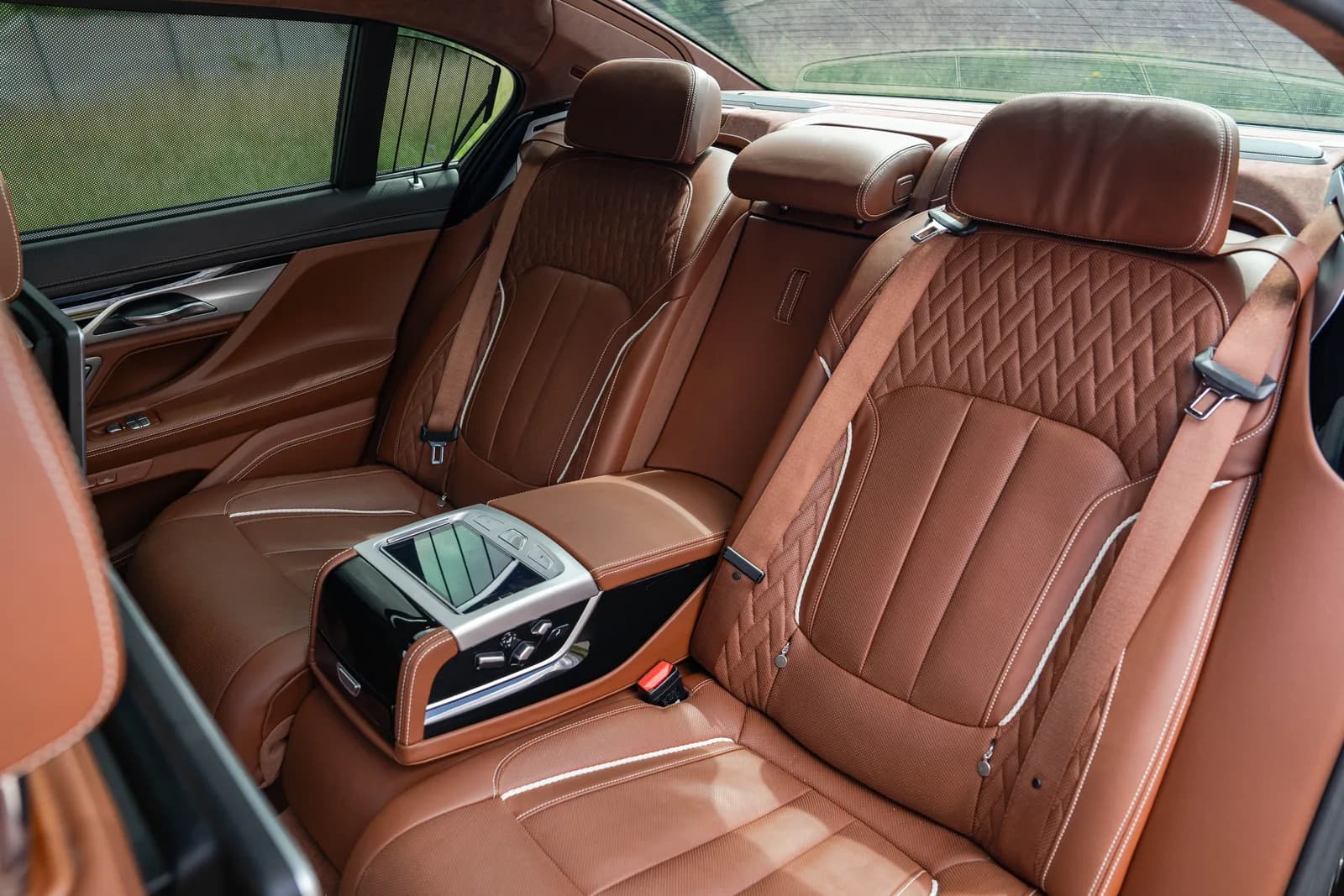 BMW Seria 7 zdjęcie 24