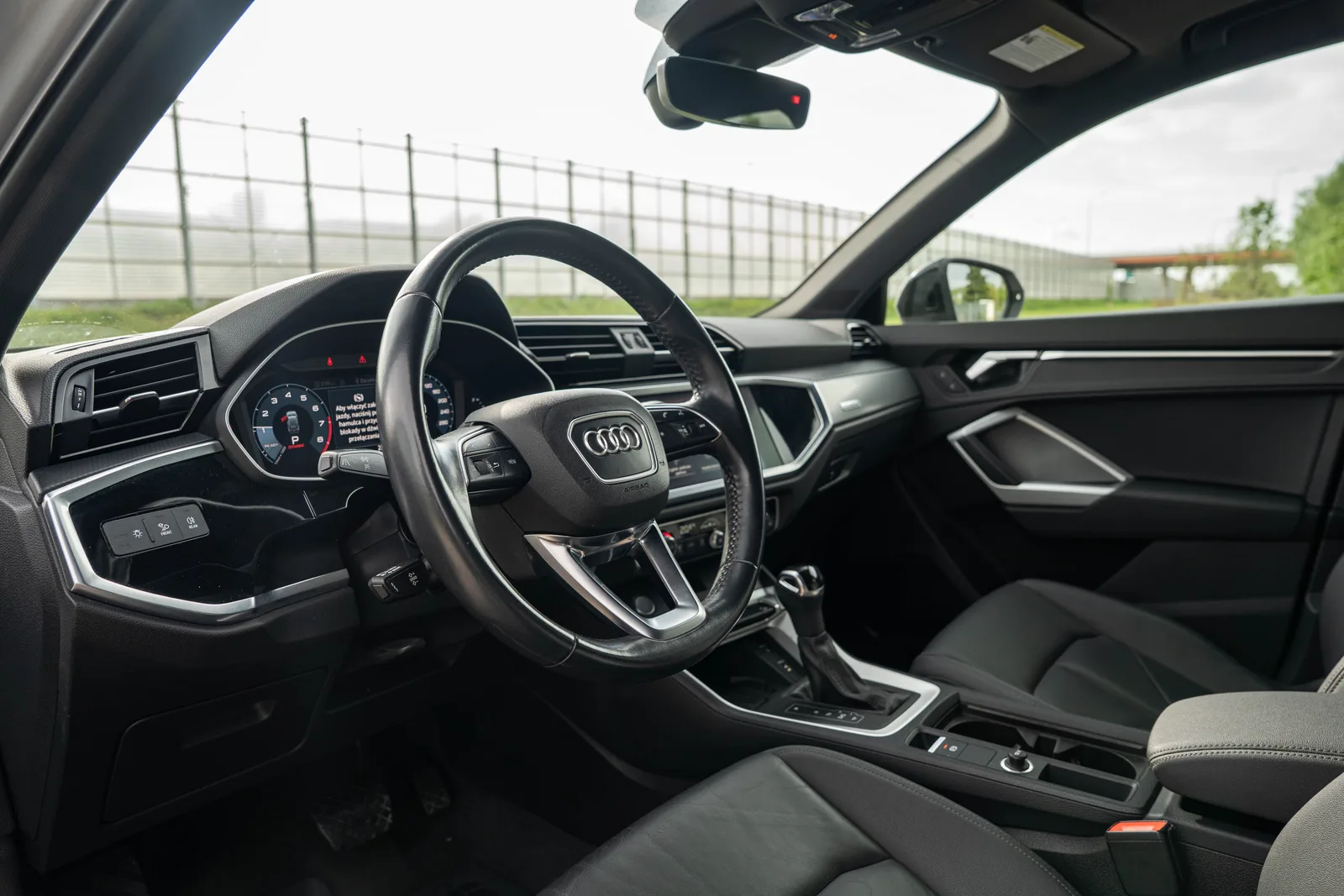 Audi Q3 zdjęcie 16