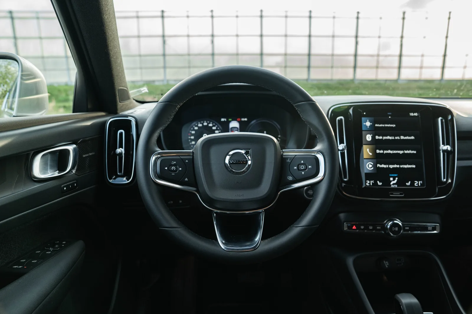 Volvo XC 40 zdjęcie 18